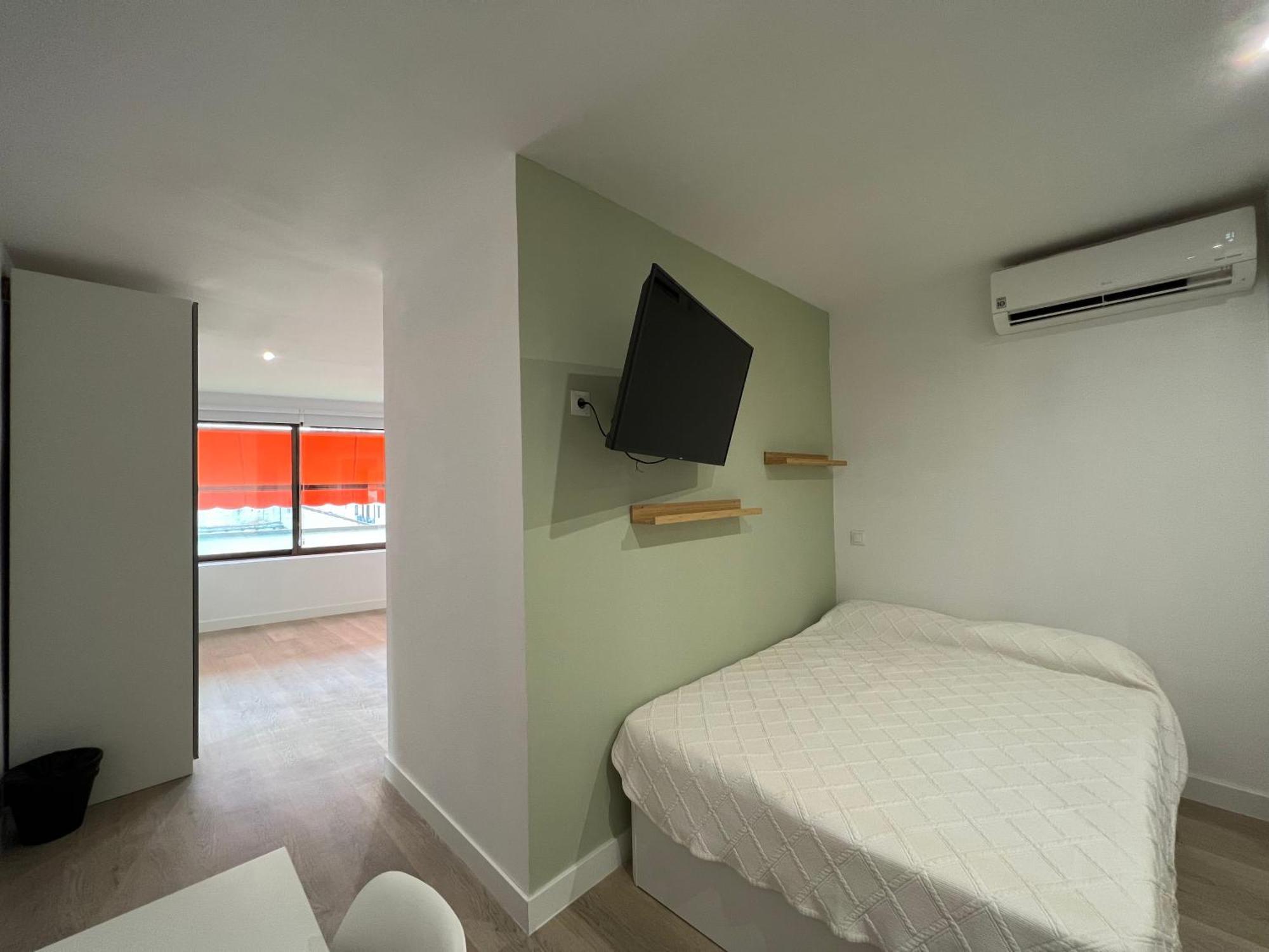 Gran Via -no Ac- Hostel *