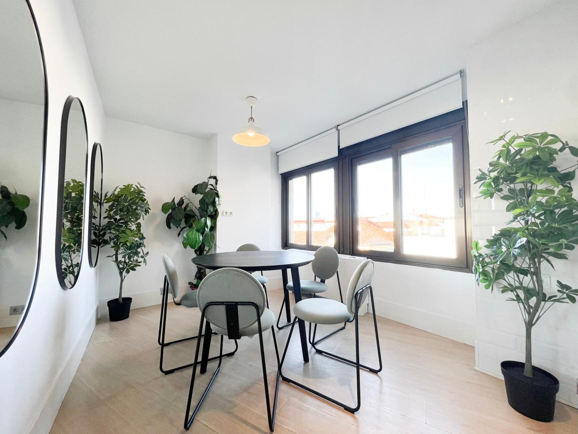 Hostel Gran Via -no Ac- *