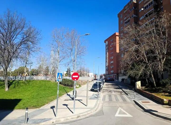 Alexa Host Vallecas Madri