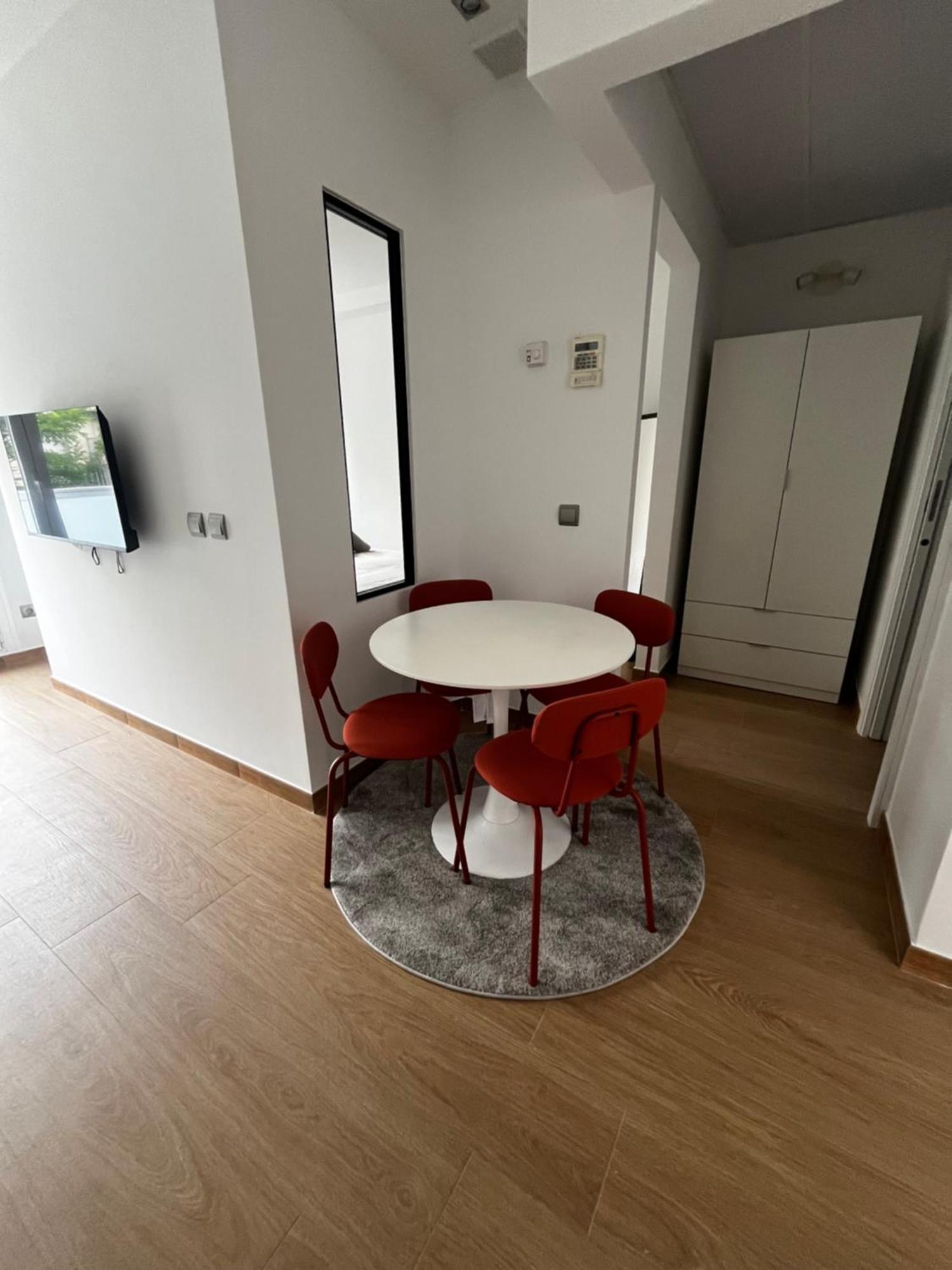 Apartment 3a Atocha, Delicias, Rio *
