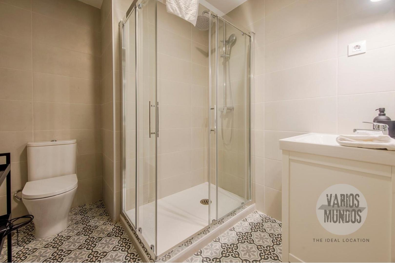 9 En La Latina, Calle Encomienda Apartment