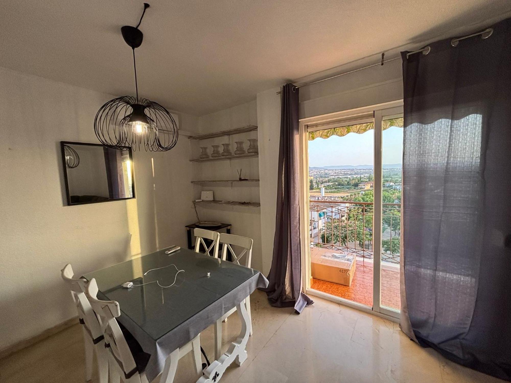 Piso Amplio Y Luminoso Ideal Pasar Unos Dias Guest house Madrid