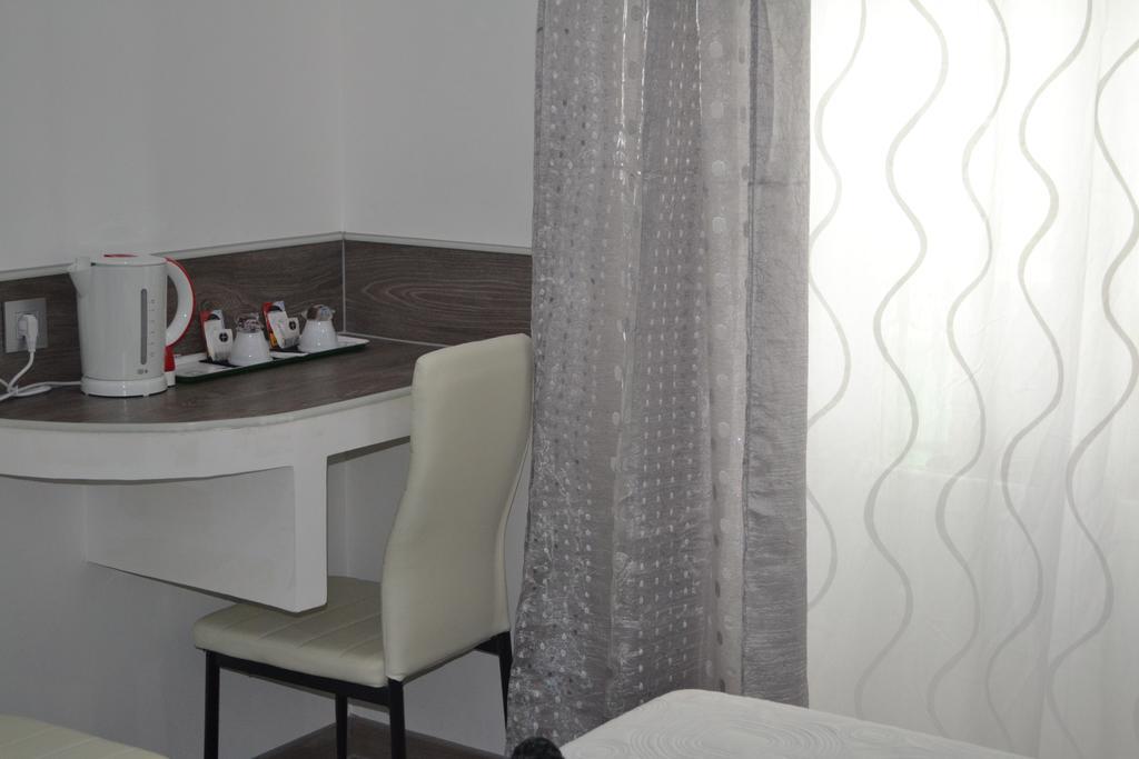 Meyra Guest house *