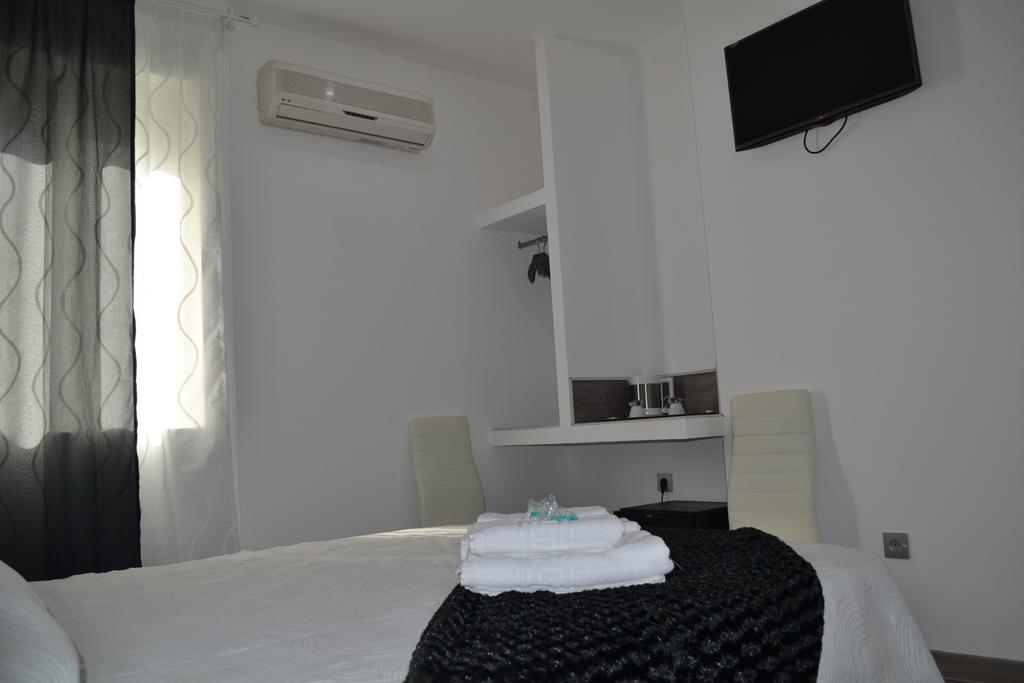 Meyra Guest house