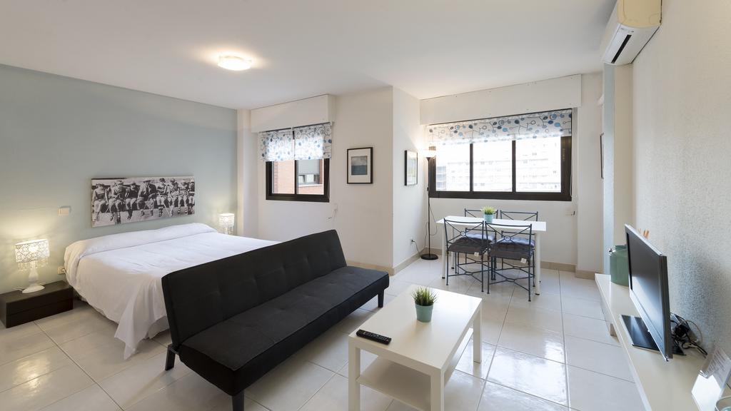 Apartment Wootravelling Plaza De Oriente Homtels *