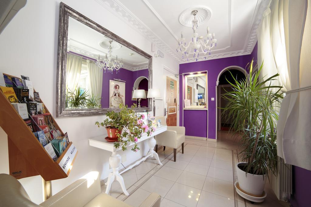 Casa de hóspedes Adriano 2*