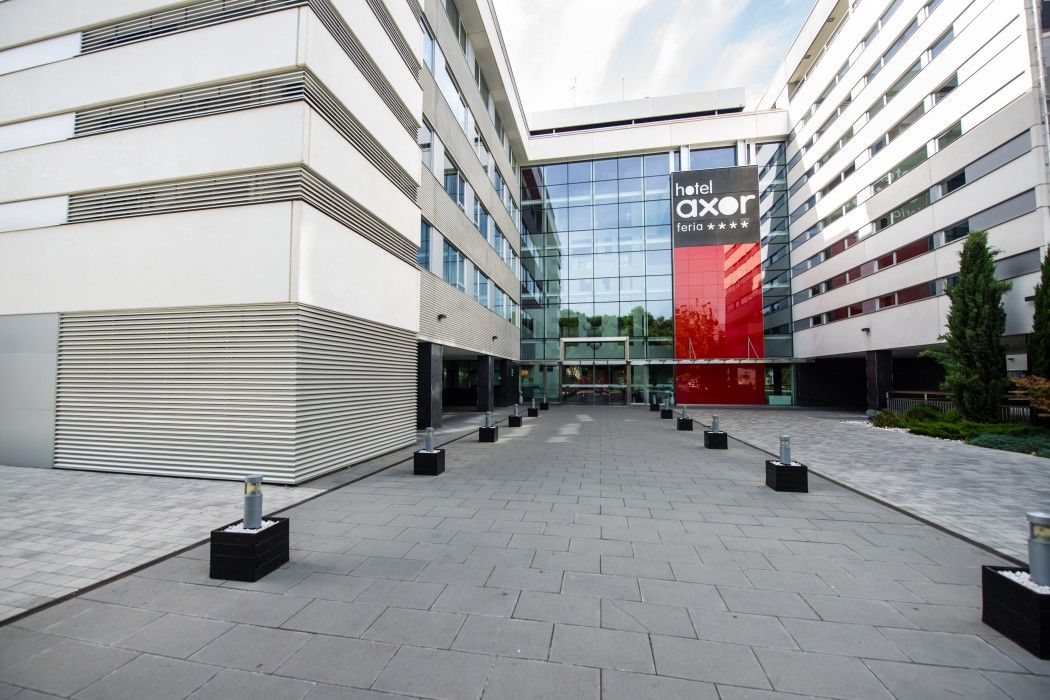 Axor Feria Hotel 4*