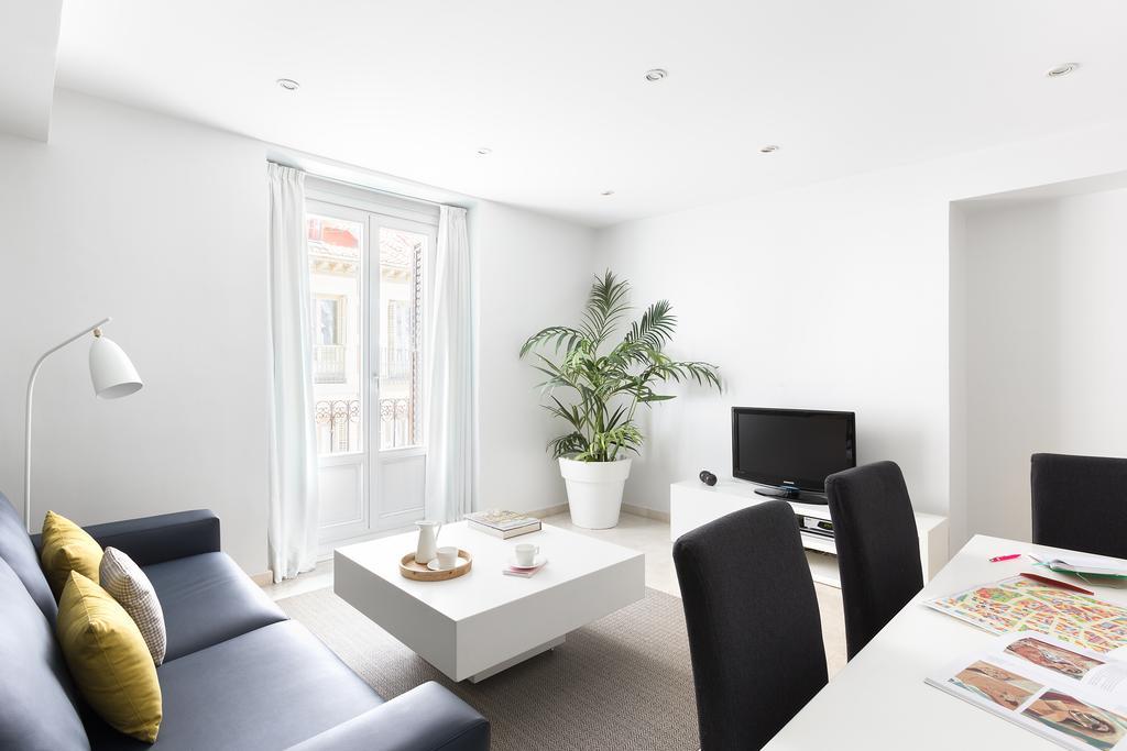 Apartment Carretas Madrid