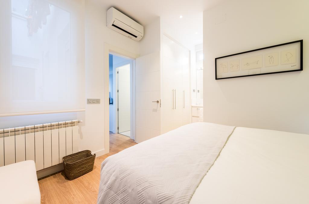 Opera Apartment