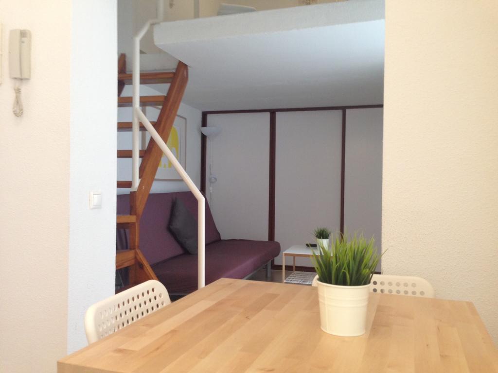 L&h Plaza Santa Ana Apartment