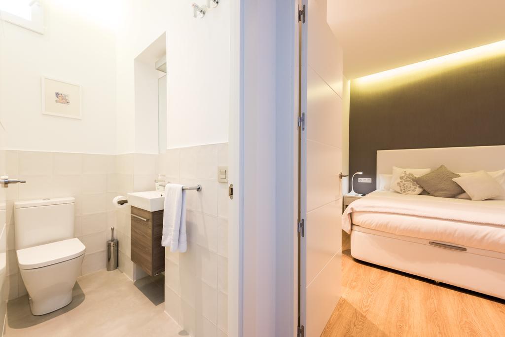 Opera Apartment *
