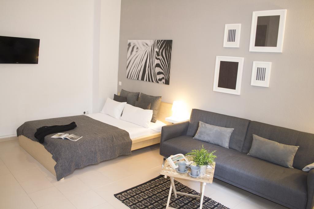 L&h Plaza Santa Ana Apartment