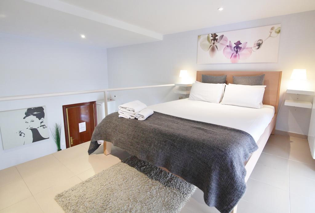 Apartment L&h Plaza Santa Ana Madrid