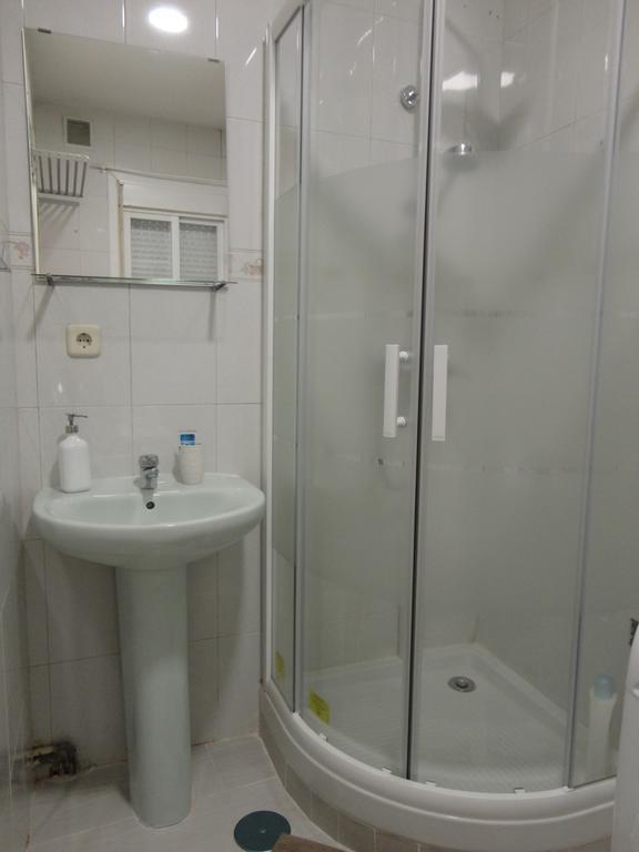 Cuatro Camino With Elevator Apartment