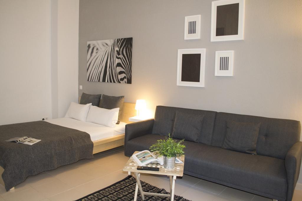 L&h Plaza Santa Ana * Madrid