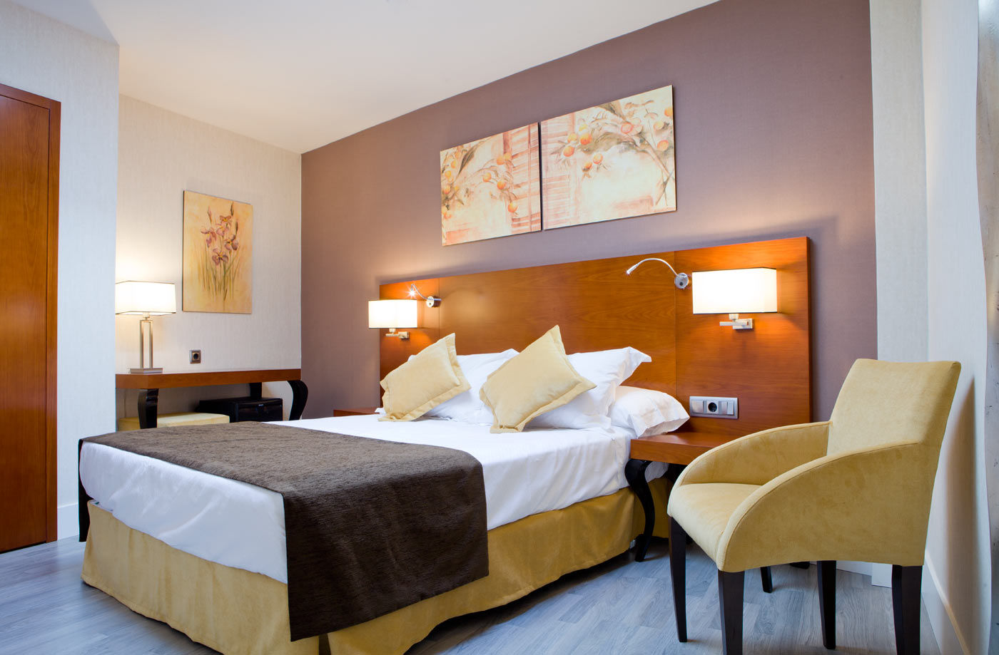 Puerta De Toledo Hotel 3*