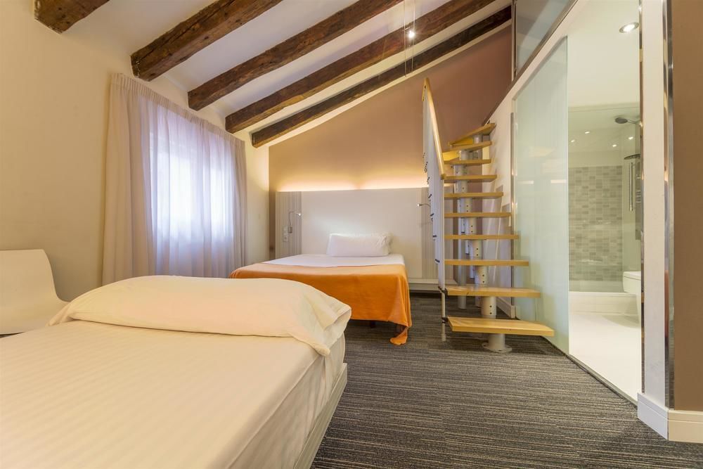 Hotel Icon Embassy Madri