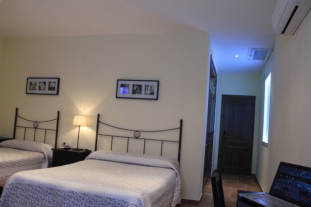 Guest house El Pilar 2*