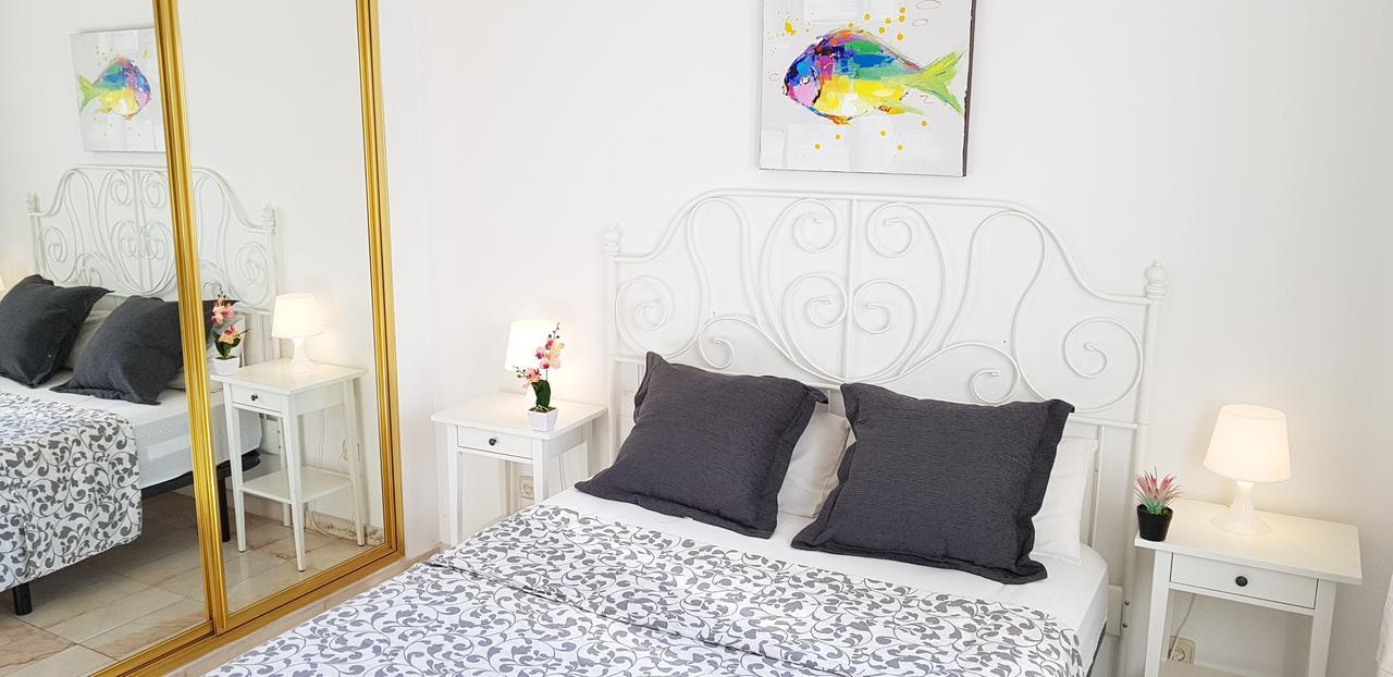 Calle Luna Apartment