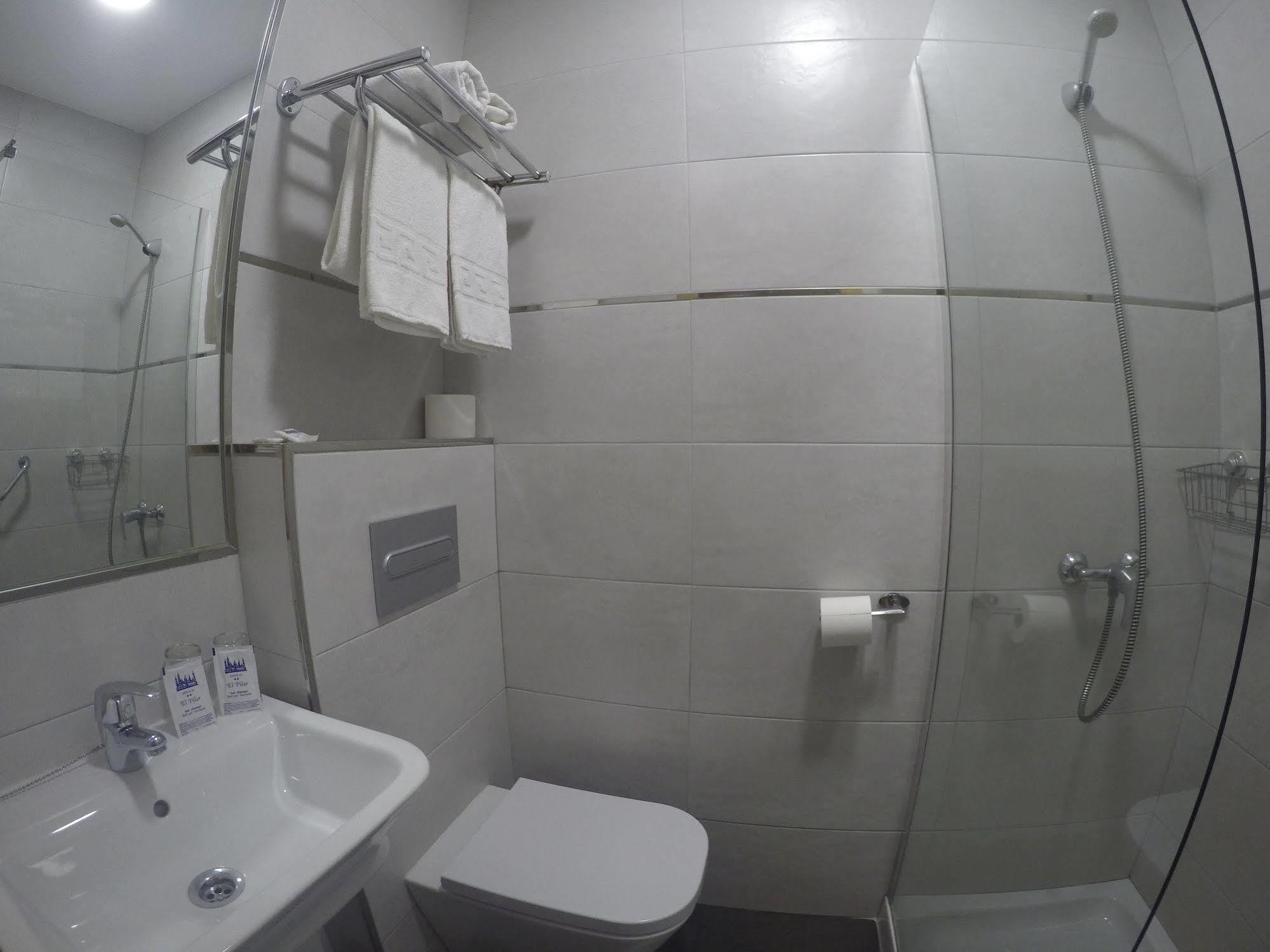 Guest house El Pilar 2*