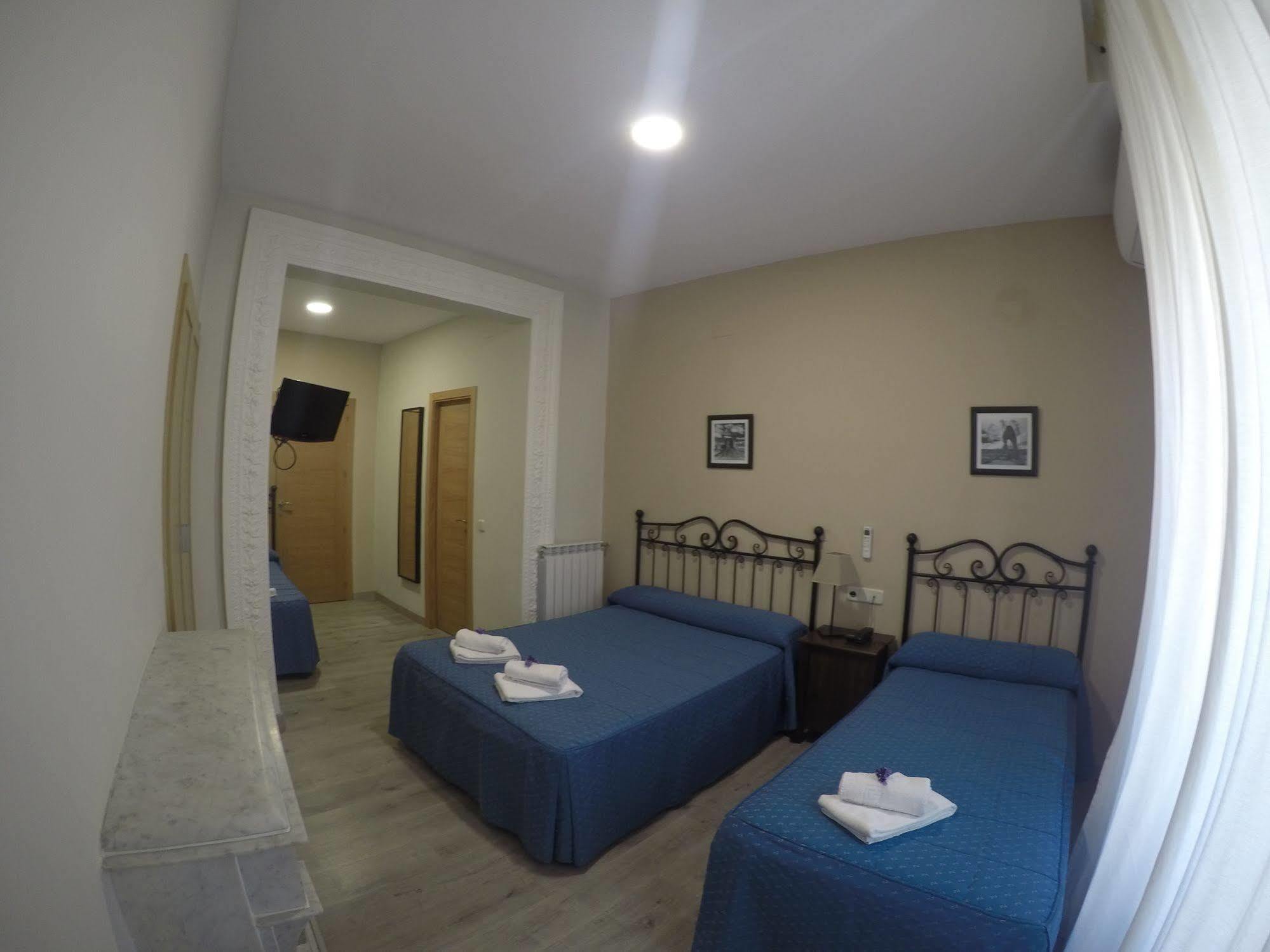 El Pilar Guest house 2*