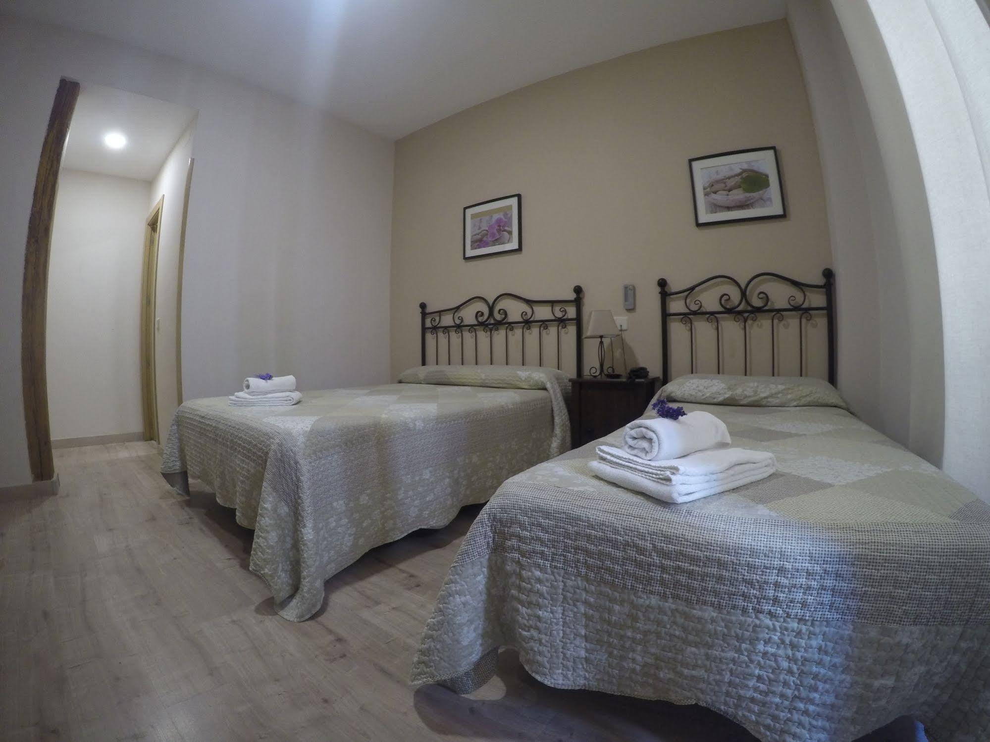 Guest house El Pilar 2*