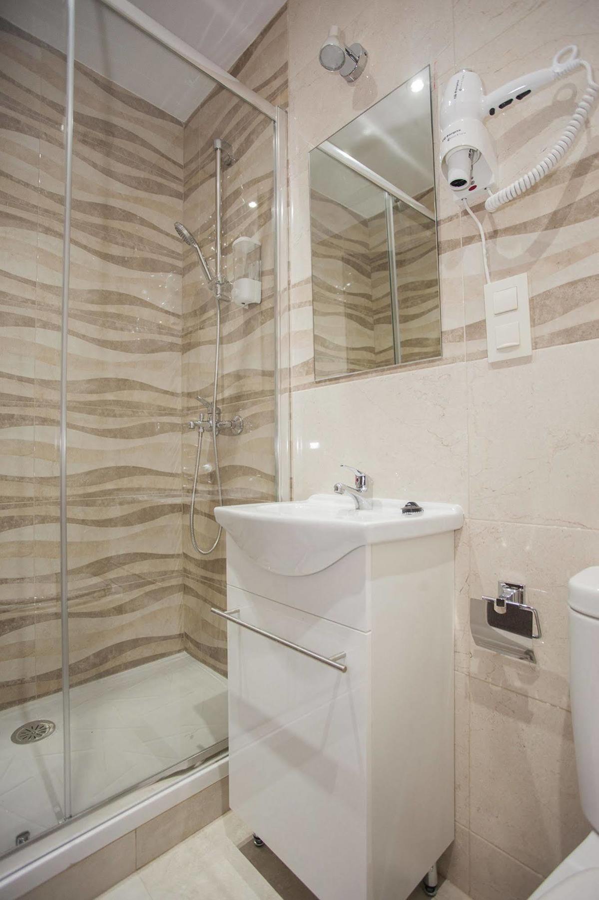 Rincon De Sol - Centro - Self Checkin 3* Madrid