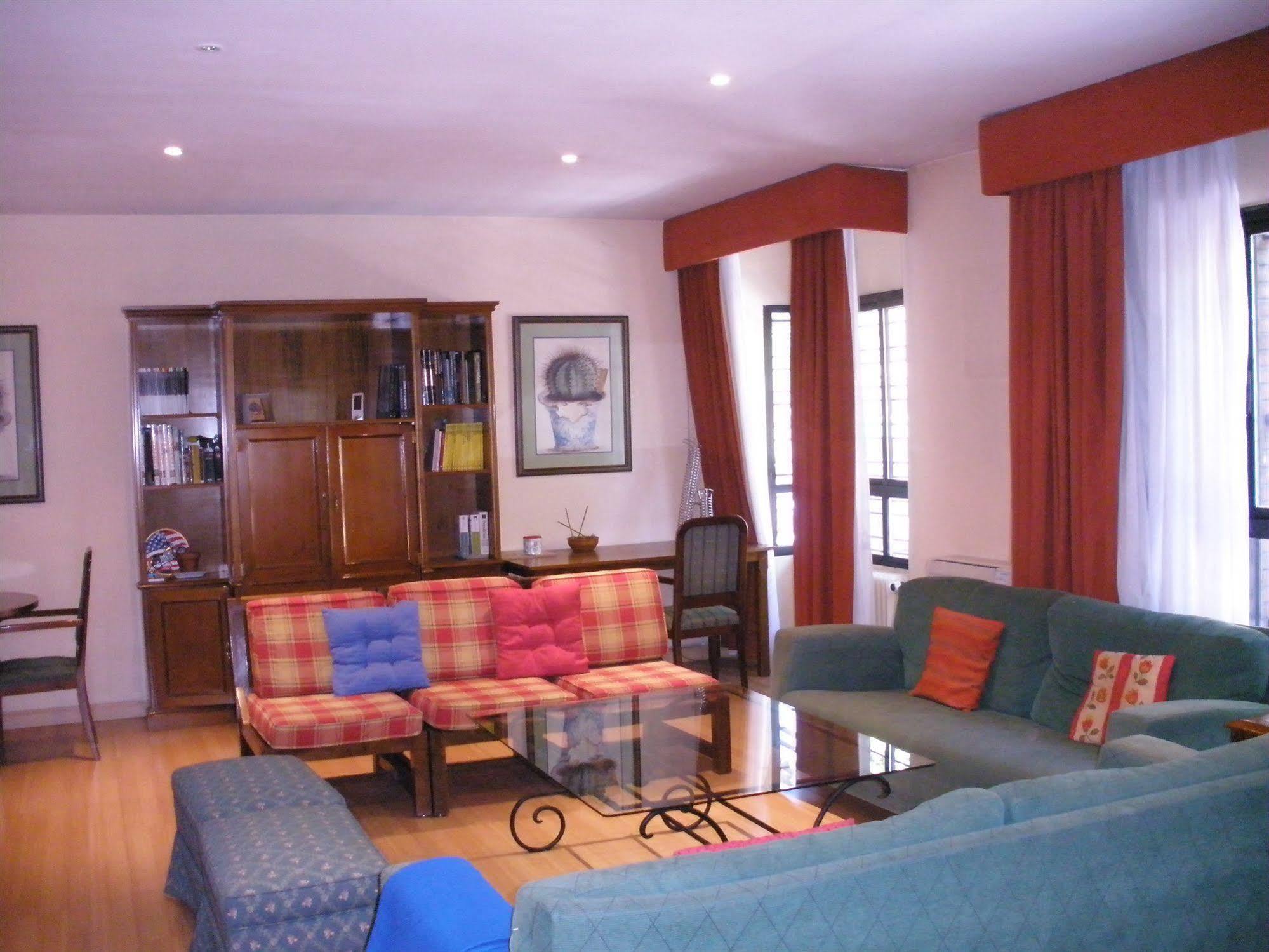 Residencia Hispania 2* Madri