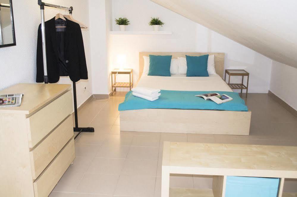 L&h Plaza Santa Ana Apartment Madrid
