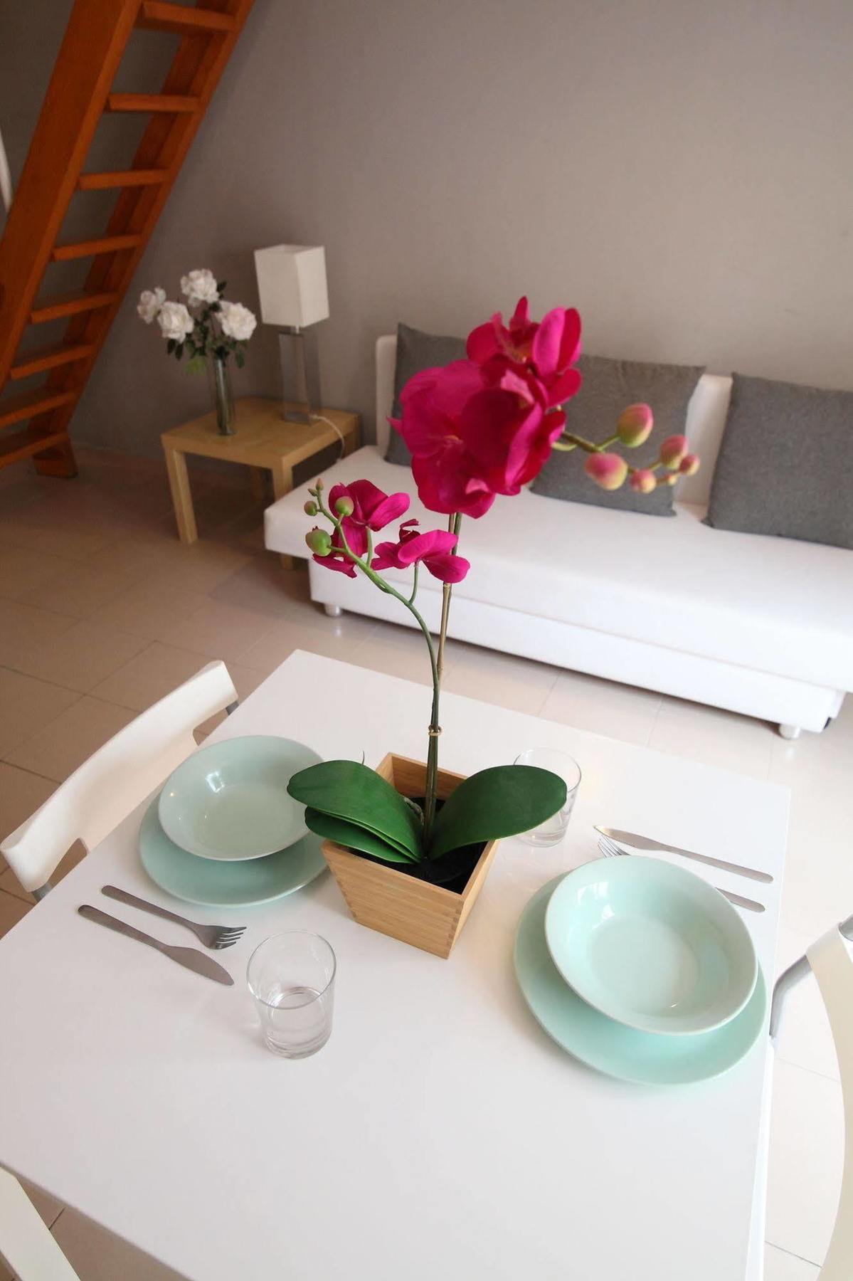 Apartment L&h Plaza Santa Ana