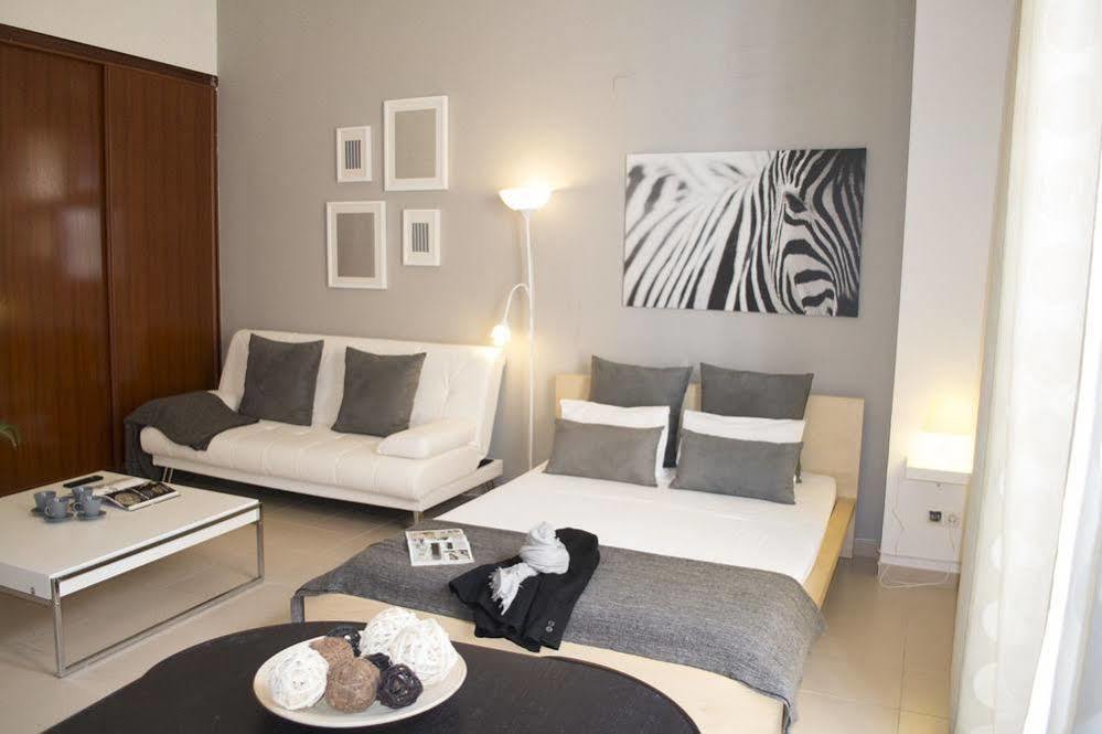 L&h Plaza Santa Ana Madrid