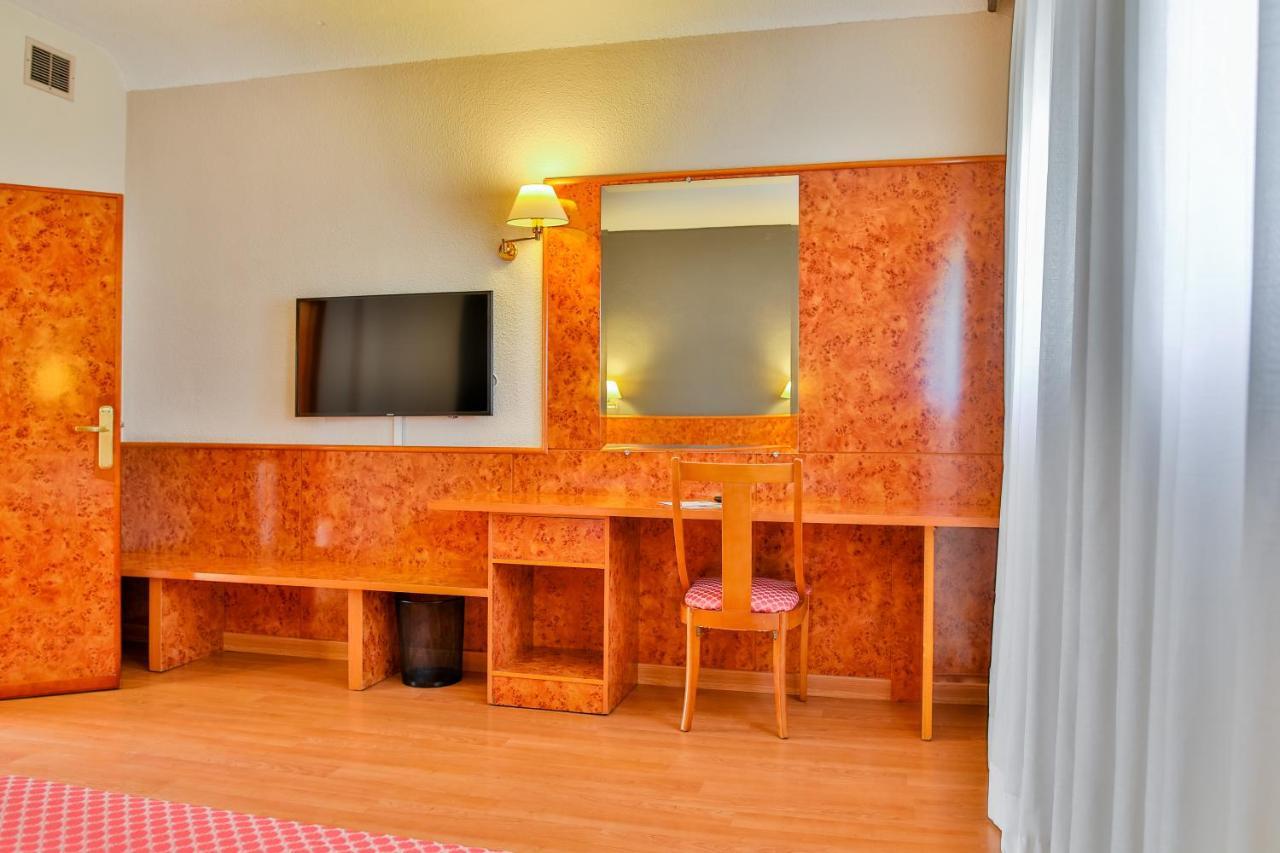 Ap Airport Hotel Madri