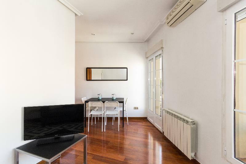 Smartr La Latina Aparthotel