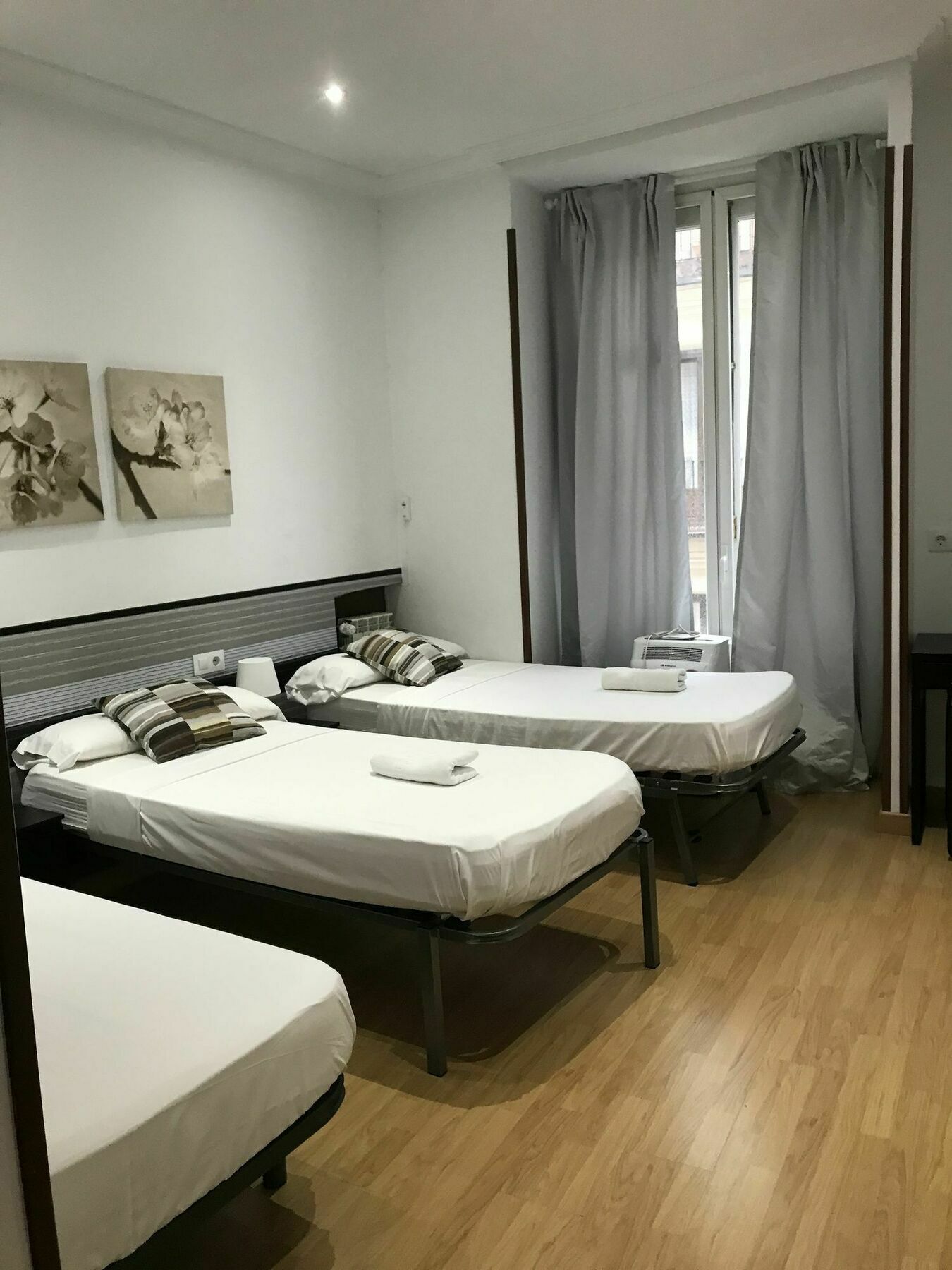 Lm Opera Hotel 2*