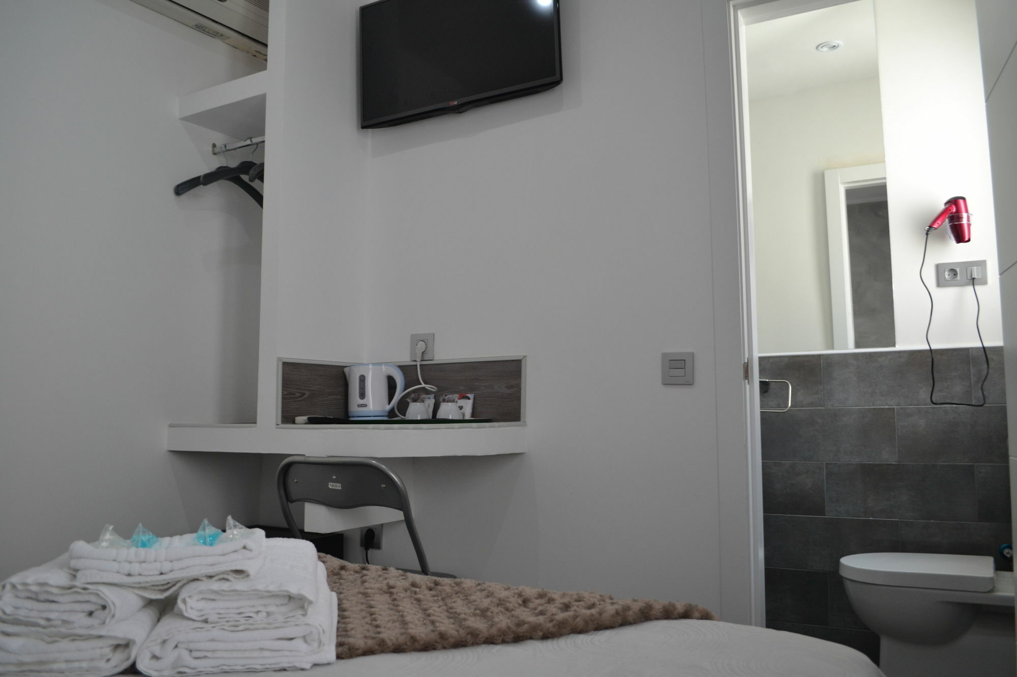 Meyra Guest house *