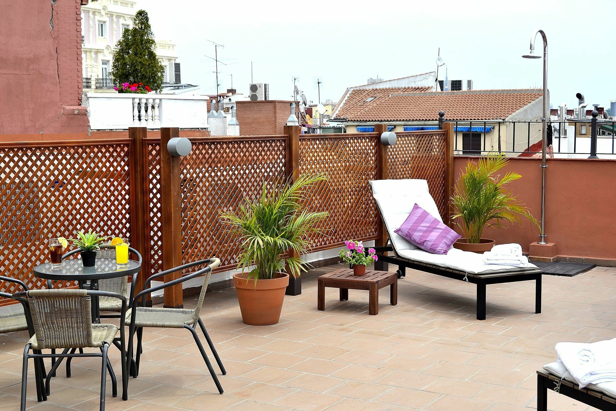 Aparthotel New Point Madri