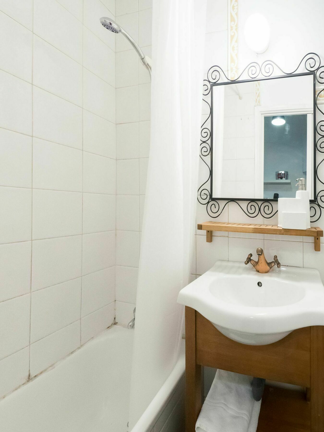 Apartment To Rent Augusto Figueroa Madrid
