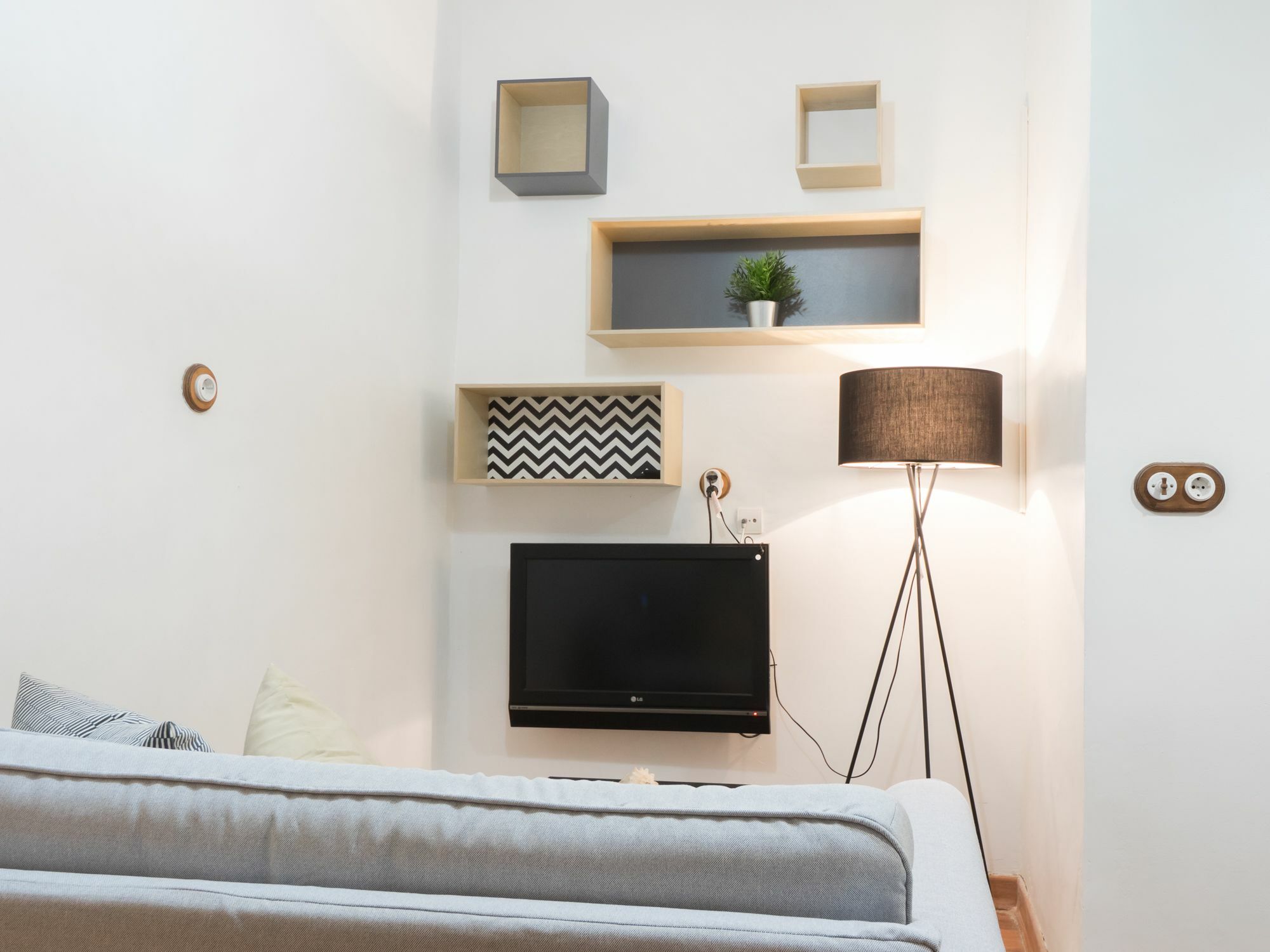 To Rent Augusto Figueroa Apartment *
