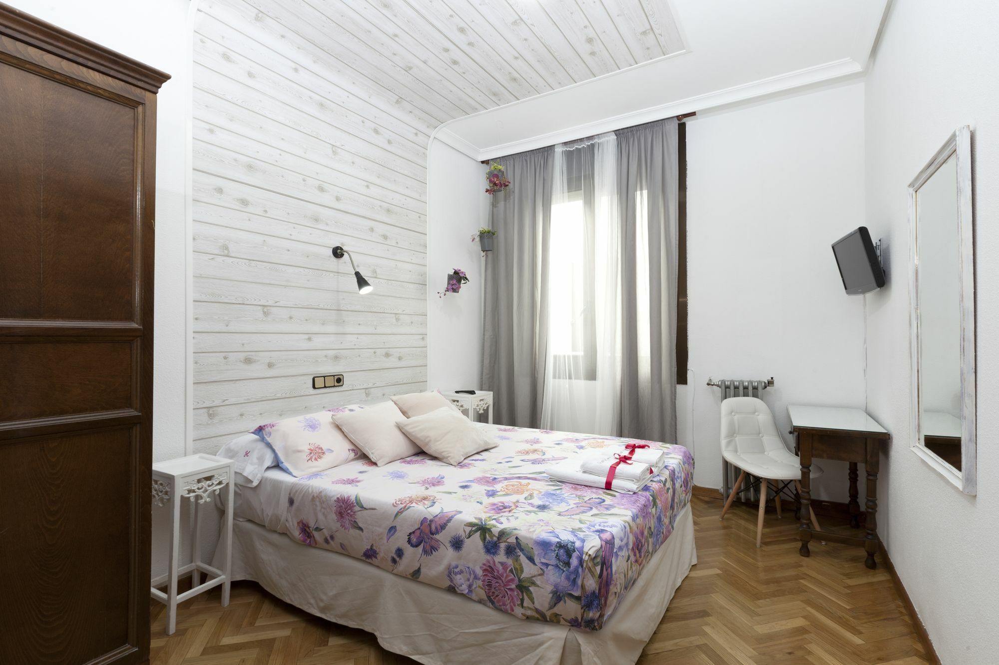 Hispano Gran Via Guest house