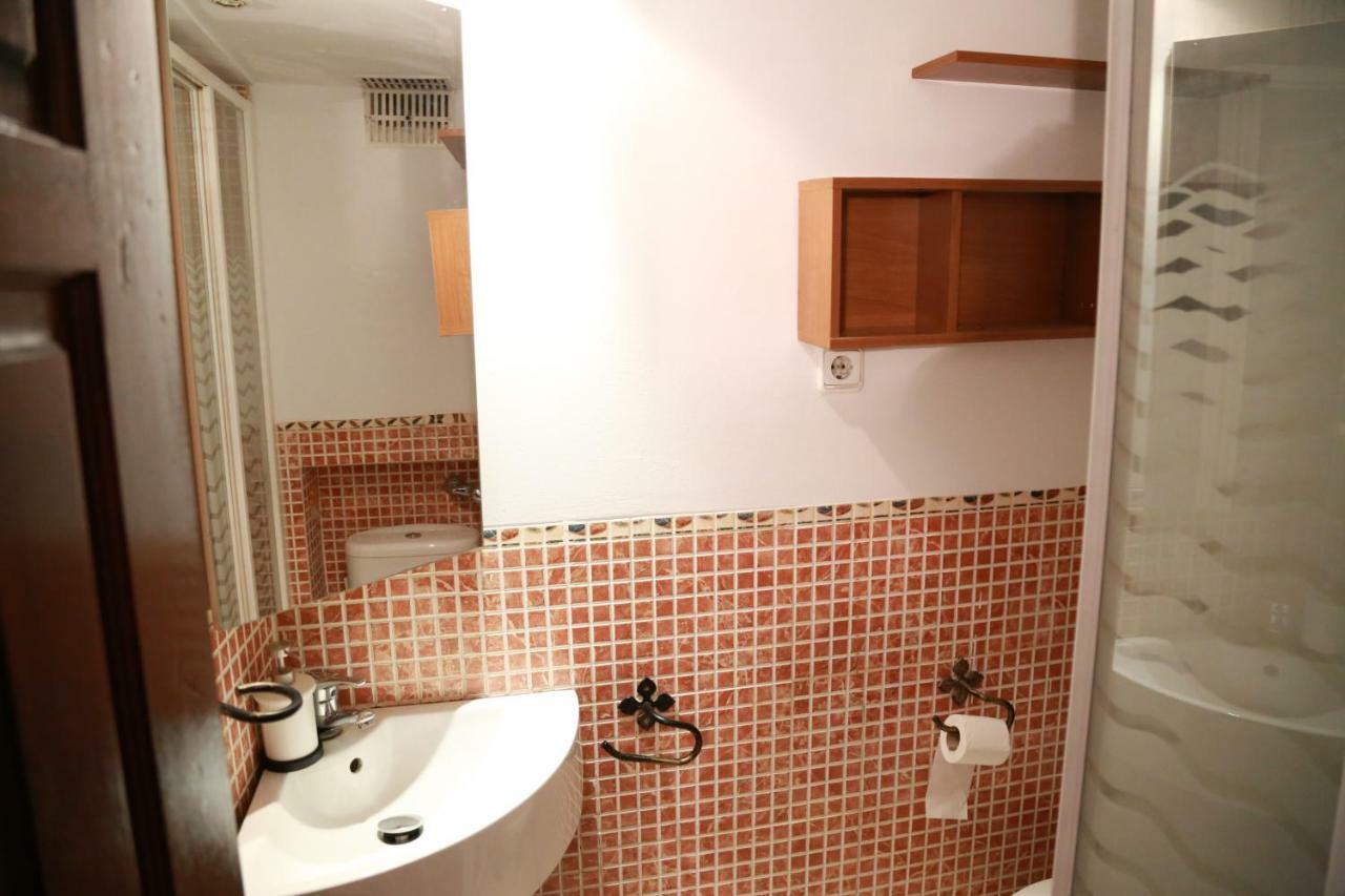 Centrico Gran Via - Sol Apartment Madrid