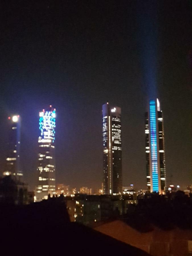 Bonito Apto Cinco Torres Plaza Castilla * Madri