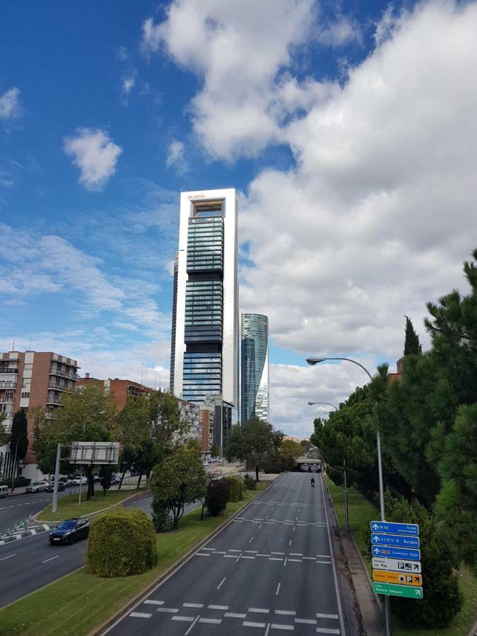 Bonito Apto Cinco Torres Plaza Castilla * Madri