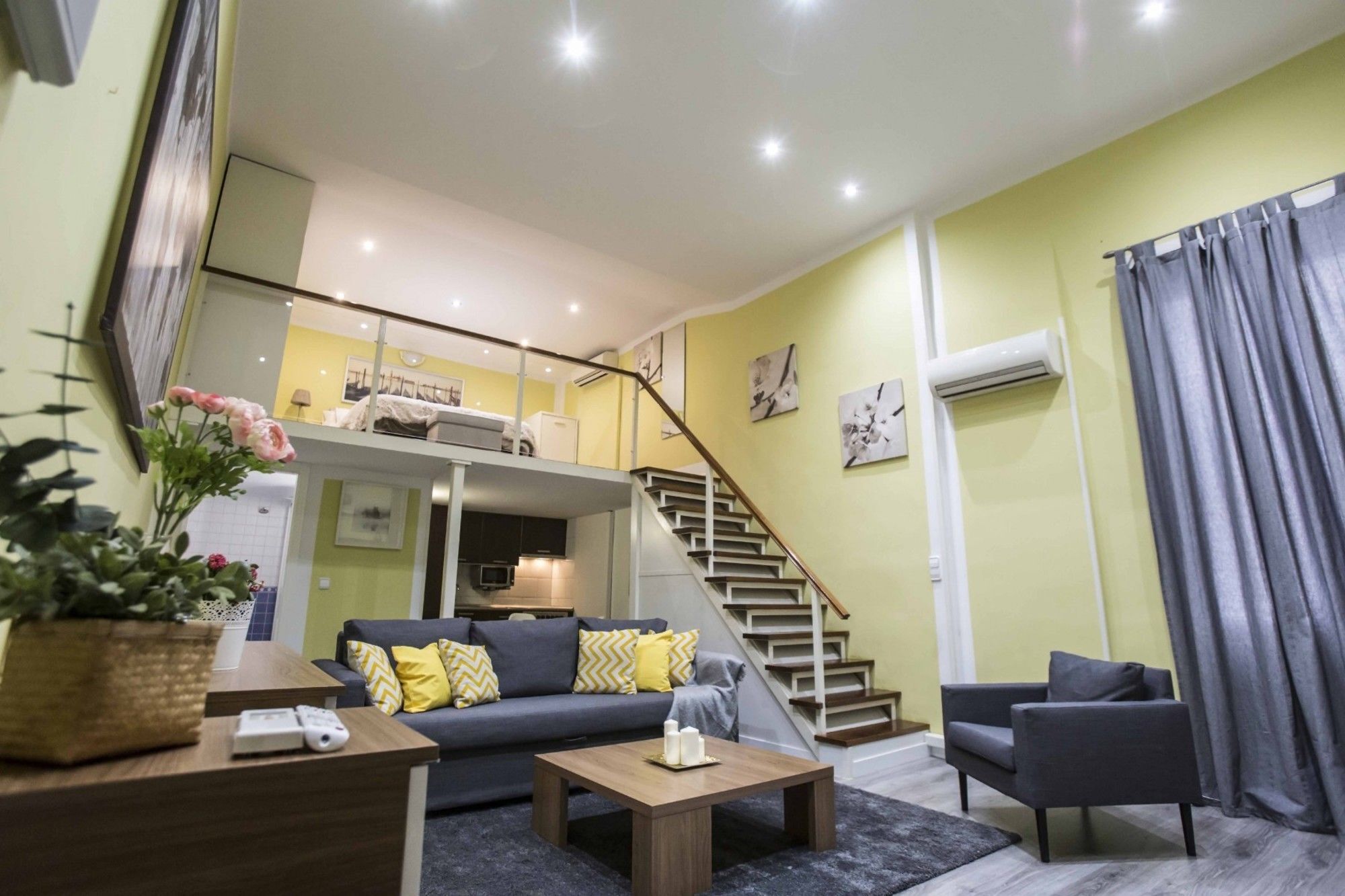 Forever Young Puerta Del Sol Apartment Madrid