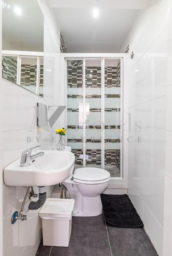 Ayz Sierra De Meira - Auto Check-in (adults Only) Madrid