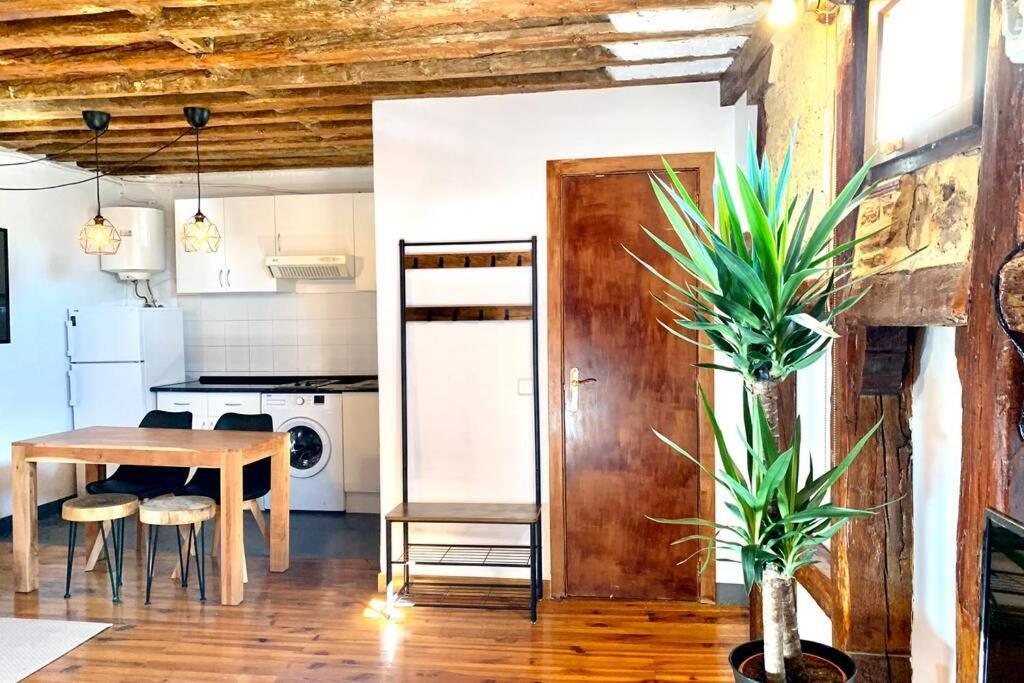 Atico Chueca Apartment *