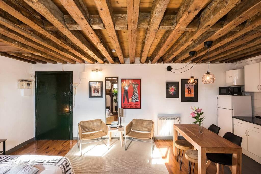 Atico Chueca Apartment