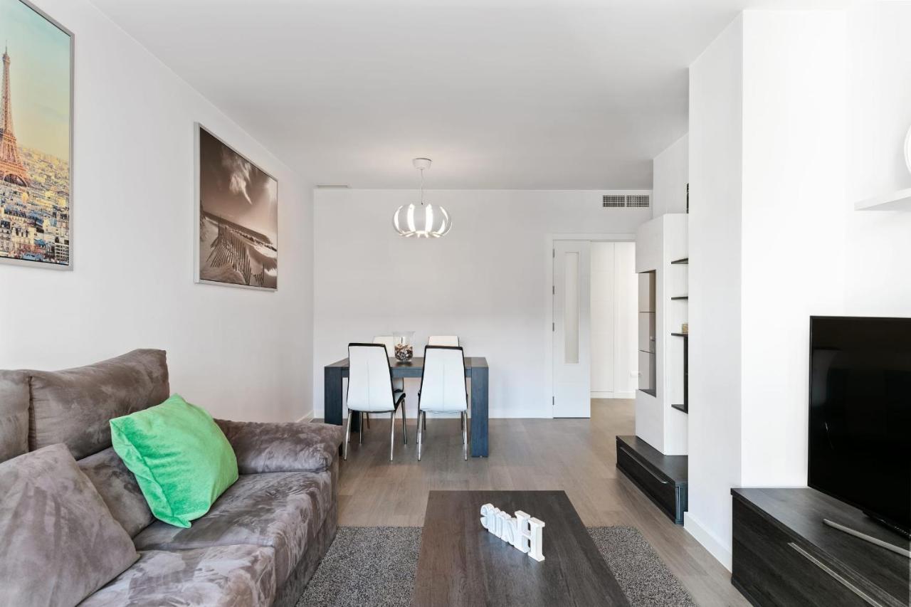 Stunning 2 Bedroom Near Adelfas * Madrid