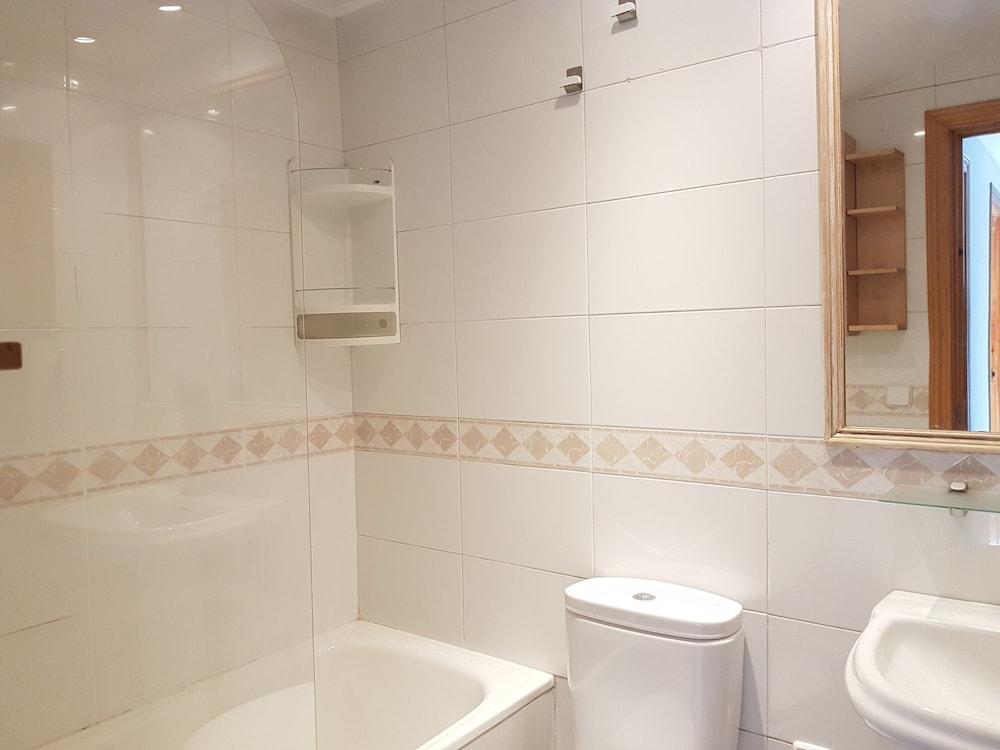 Barcelo 1 - Tribunal Apartment