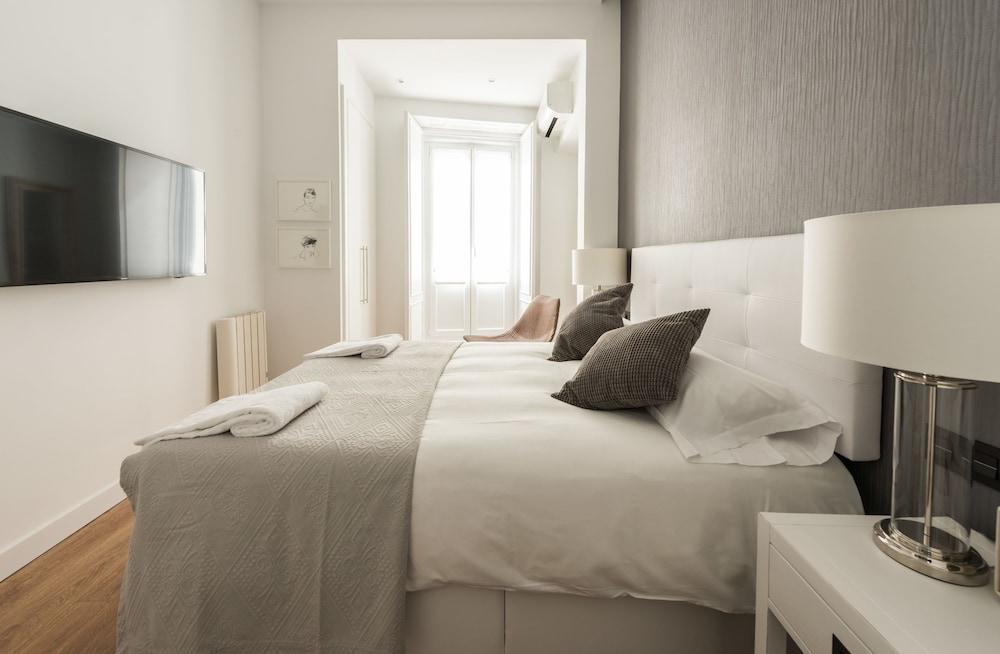Chueca Exclusive - Madflats Collection Madri