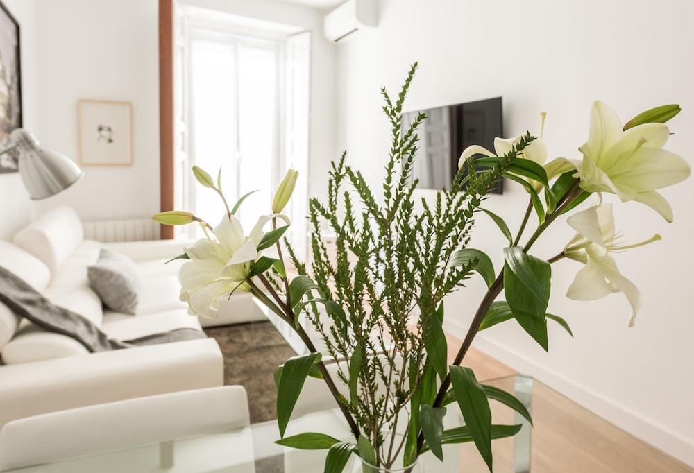 Chueca Exclusive - Madflats Collection Madri